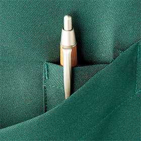 左ウエストポケットにはペン差しあり