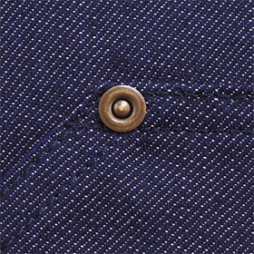 中央左右ポケット ハトメ補強