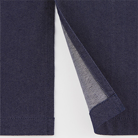 フロントスリット