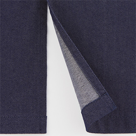 フロントスリット