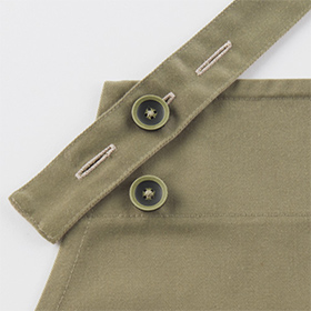 肩ひもアジャスト釦付き