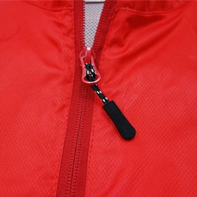 ファスナー引手