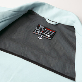 背当てメッシュ