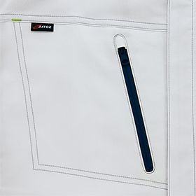 右胸ファスナーポケット