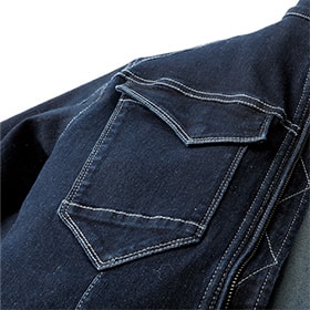 右胸フラップポケット